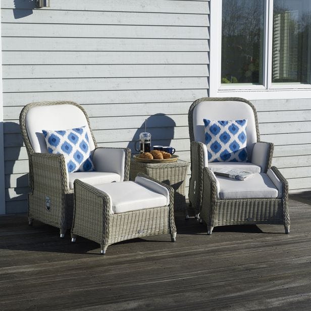 Bramblecrest Outdoor Cushion, Blue Lattice